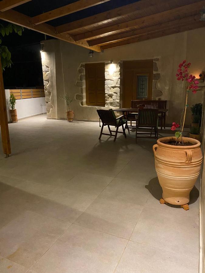 Vila Avli House Vóroi Exteriér fotografie